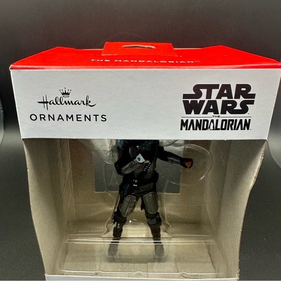 Hallmark Mandalorian Decor Accent - Picture 2 of 6
